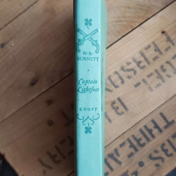 Captain Lightfoot - Picture 5 of 8